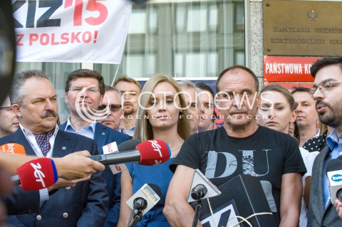  23.08.2018 WARSZAWA<br />KONFERENCJA KANDYDATA NA PREZYDENTA WARSZAWY PARTII KUKIZ 15 PRZED PANSTWOWA KOMISJA WYBORCZA<br />N/Z PAWEL KUKIZ MAREK JAKUBIAK STANISLAW TYSZKA<br /> 