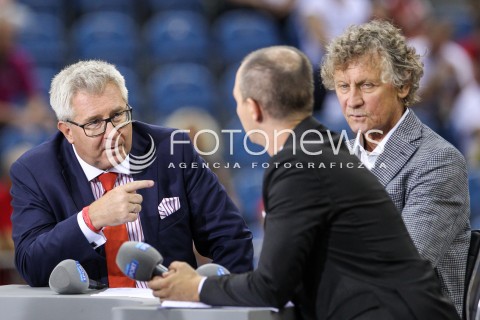  24.08.2018 KRAKOW (TAURON ARENA) <br />
XVI MEMORIAL HUBERTA JERZEGO WAGNERA <br />
MECZ POLSKA - KANADA ( MATCH POLAND - CANADA ) <br />
N/Z RYSZARD CZARNECKI RYSZARD BOSEK JERZY MIELEWSKI EKSPERT KOMENTATOR POLSAT SPORT TV TELEWIZJA KAMERA<br />
 