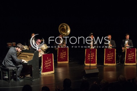  25.08.2018 WARSZAWA TEATR KWADRAT<br />KONCERT JAZZ BAND MLYNARSKI – MASECKI W RAMACH FESTIWALU SINGERA<br />N/Z JAN EMIL MLYNARSKI MARCIN MASECKI TOMASZ DUDA MICHAL FETLER JAROSLAW BOTHUR JERZY ROGIEWICZ PIOTR WROBEL<br /> 