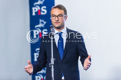 Konferencja szefa sztabu wyborczego PiS Tomasza Poręby w Warszawie