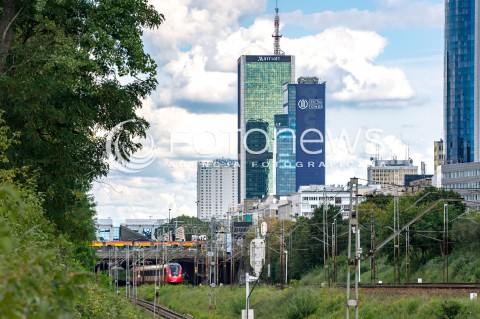  27.08.2018 WARSZAWA<br />DWORZEC GLOWNY BEDZIE REWITALIZOWANY<br />N/Z POCIAG KOLEJ PKP DWORZEC OCHOTA WKD<br /> 