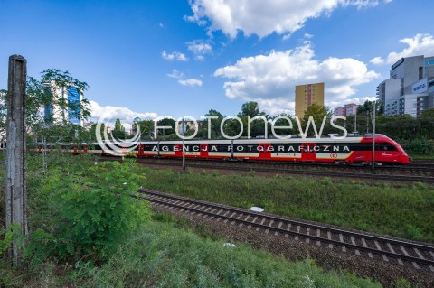 27.08.2018 WARSZAWA<br />DWORZEC GLOWNY BEDZIE REWITALIZOWANY<br />N/Z POCIAG SKM KOLEJ PKP<br /> 
