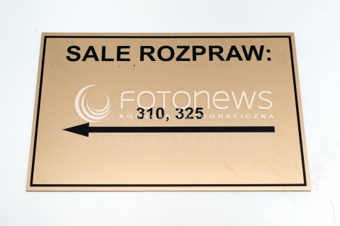  30.08.2018 WARSZAWA SAD<br />OGLOSZENIE WYROKU W PROCESIE WLADYSLAWA FRASYNIUKA<br />N/Z TABLICA INFORMACYJNA SALE ROZPRAW<br /> 