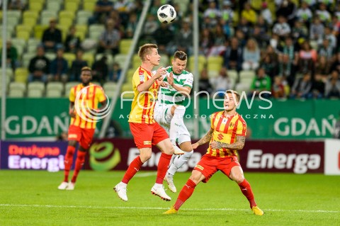  31.08.2018 GDANSK<br />
PILKA NOZNA - EKSTRAKLASA SEZON 2018/2019<br />
MECZ LECHIA GDANSK - KORONA KIELCE<br />
N/Z JAKUB ZUBROWSKI MICHAL MAK LUKASZ KOSAKIEWICZ<br />
 