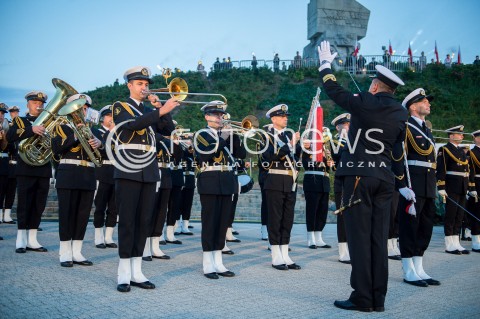  01.09.2018 GDANSK<br />79. ROCZNICA WYBUCHU II WOJNY SWIATOWEJ NA WESTERPLATTE<br />N/Z KOMPANIA REPREZENTACYJNA MARYNARKI WOJENNEJ RP NA TLE POMNIKA OBRONCOW WYBRZEZA WESTERPLATTE<br /> 