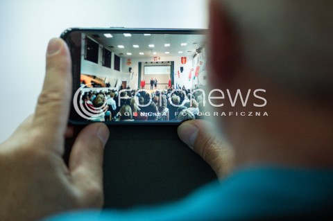  01.09.2018 GDYNIA<br />UROCZYSTOSC ROZPOCZECIA ROKU SZKOLNEGO 2018/2019 ORAZ 55-LECIE NADANIA III LO IMIENIA MARYNARKI WOJENNEJ XXV LAT MATURY MIEDZYNARODOWEJ W POLSCE Z UDZIALEM ANDRZEJA DUDY I AGATY KORNHAUSER DUDY<br />N/Z PREZYDENT RP ANDRZEJ DUDA AGATA KORNHAUSER DUDA<br /> 