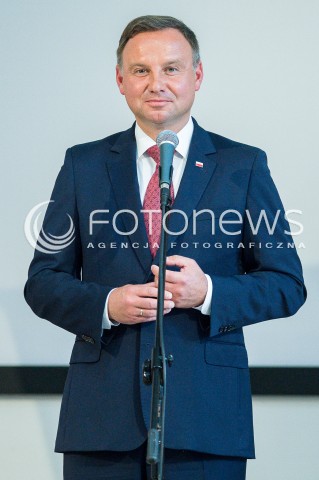  01.09.2018 GDYNIA<br />UROCZYSTOSC ROZPOCZECIA ROKU SZKOLNEGO 2018/2019 ORAZ 55-LECIE NADANIA III LO IMIENIA MARYNARKI WOJENNEJ XXV LAT MATURY MIEDZYNARODOWEJ W POLSCE Z UDZIALEM ANDRZEJA DUDY I AGATY KORNHAUSER DUDY<br />N/Z PREZYDENT RP ANDRZEJ DUDA<br /> 