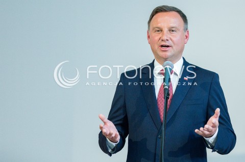  01.09.2018 GDYNIA<br />UROCZYSTOSC ROZPOCZECIA ROKU SZKOLNEGO 2018/2019 ORAZ 55-LECIE NADANIA III LO IMIENIA MARYNARKI WOJENNEJ XXV LAT MATURY MIEDZYNARODOWEJ W POLSCE Z UDZIALEM ANDRZEJA DUDY I AGATY KORNHAUSER DUDY<br />N/Z PREZYDENT RP ANDRZEJ DUDA<br /> 