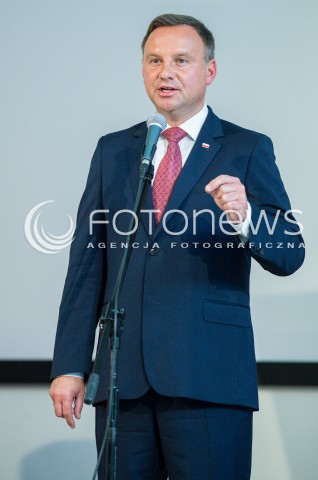  01.09.2018 GDYNIA<br />UROCZYSTOSC ROZPOCZECIA ROKU SZKOLNEGO 2018/2019 ORAZ 55-LECIE NADANIA III LO IMIENIA MARYNARKI WOJENNEJ XXV LAT MATURY MIEDZYNARODOWEJ W POLSCE Z UDZIALEM ANDRZEJA DUDY I AGATY KORNHAUSER DUDY<br />N/Z PREZYDENT RP ANDRZEJ DUDA<br /> 