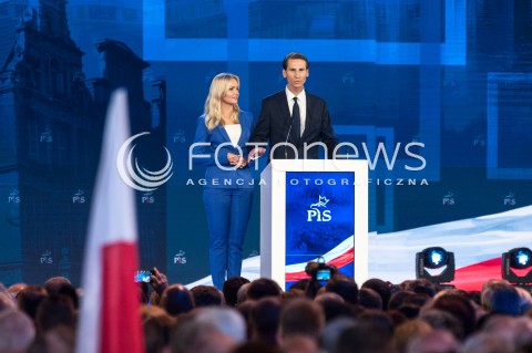  02.09.2018 WARSZAWA<br />KONWENCJA PIS W WARSZAWIE<br />N/Z KACPER PLAZYNSKI Z ZONA<br /> 