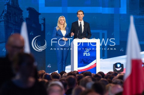  02.09.2018 WARSZAWA<br />KONWENCJA PIS W WARSZAWIE<br />N/Z KACPER PLAZYNSKI Z ZONA<br /> 