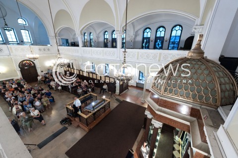  02.09.2018 WARSZAWA<br />STO PYTAN DO RABINA SPOTKANIE Z MICHAELEM SCHUDRICHEM NACZELNYM RABINEM POLSKI<br />N/Z SYNAGOGA MALZONKOW NOZYKOW<br /> 