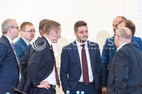  04.09.2018 WARSZAWA<br />POSIEDZENIE KOMISJI DO SPRAW REPRYWATYZACJI NIERUCHOMOSCI WARSZAWSKICH<br />KOMISJA WERYFIKACYJNA<br />N/Z PATRYK JAKI BARTLOMIEJ OPALINSKI PAWEL RABIEJ ADAM ZIELINSKI PAWEL LISIECKI <br /> 