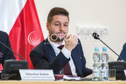  04.09.2018 WARSZAWA<br />POSIEDZENIE KOMISJI DO SPRAW REPRYWATYZACJI NIERUCHOMOSCI WARSZAWSKICH<br />KOMISJA WERYFIKACYJNA<br />N/Z PATRYK JAKI<br /> 