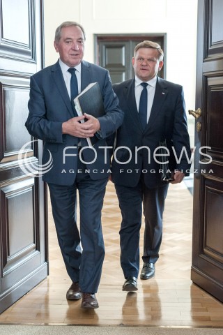  04.09.2018 WARSZAWA<br />POSIEDZENIE RADY MINISTROW<br />N/Z HENRYK KOWALCZYK WOJCIECH SKURKIEWICZ<br /> 