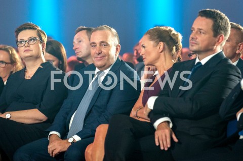  08.09.2018 WARSZAWA<br />KONWENCJA KOALICJI OBYWATELSKIEJ<br />N/Z KATARZYNA LUBNAUER GRZEGORZ SCHETYNA BARBARA NOWACKA RAFAL TRZASKOWSKI<br /> 