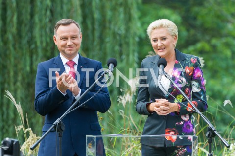  08.09.2018 WARSZAWA OGROD SASKI<br />AKCJA NARODOWE CZYTANIE 2018<br />N/Z PREZYDENT RP ANDRZEJ DUDA AGATA KORNHAUSER DUDA<br /> 
