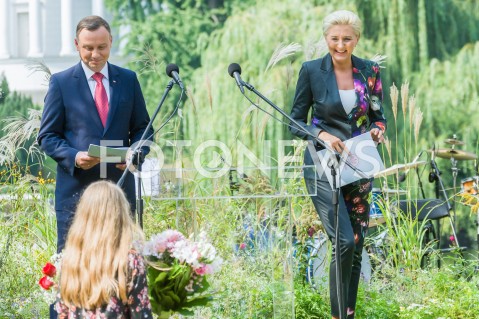  08.09.2018 WARSZAWA OGROD SASKI<br />AKCJA NARODOWE CZYTANIE 2018<br />N/Z PREZYDENT RP ANDRZEJ DUDA AGATA KORNHAUSER DUDA<br /> 