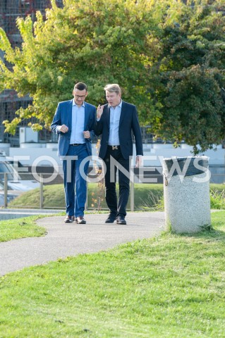  10.09.2018 WARSZAWA<br />KONFERENCJA PREMIERA MATEUSZA MORAWIECKIEGO ORAZ BYLEGO MISTRZA SWIATA W FORMULE 1 MIKI HAKKINENA<br />N/Z PREMIER MATEUSZ MORAWIECKI MIKA HAKKINEN<br /> 