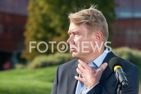  10.09.2018 WARSZAWA<br />KONFERENCJA PREMIERA MATEUSZA MORAWIECKIEGO ORAZ BYLEGO MISTRZA SWIATA W FORMULE 1 MIKI HAKKINENA<br />N/Z MIKA HAKKINEN<br /> 