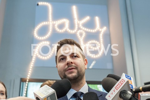 Konferencja kandydata na prezydenta Warszawy Patryka Jakiego w JakiCafe w Warszawie