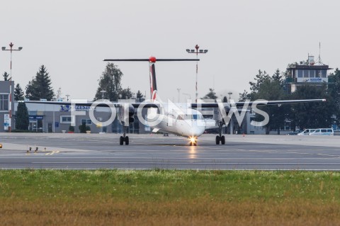  11.09.2018 LOTNISKO RZESZOW JASIONKA <br />SAMOLOT BOMBARDIER DASH 8 Q400 LINII LOTNICZEJ PLL LOT<br />N/Z SAMOLOT DASH DHC-8 LINIA LOTNICZA EUROLOT REJESTRACJA SP-EQG <br /> 
