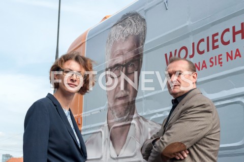  13.09.2018 WARSZAWA<br />PREZENTACJA JEDYNEK JACKA WOJCIECHOWICZA DO RADY MIASTA<br />N/Z ALEKSANDRA SHEYBAL ROSTEK LECH JAWORSKI<br /> 