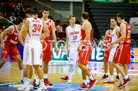  17.09.2018 GDANSK<br />
KOSZYKOWKA - KWALIFIKACJE DO MISTRZOSTW SWIATA FIBA 2019<br />
BASKETBALL - THE FIBA WORLD CUP 2019 QUALIFIERS<br />
POLSKA - CHORWACJA<br />
(poland - croatia)<br />
N/Z ADAM WACZYNSKI ADAM HRYCANIUK PRZED ROZPOCZECIEM MECZU<br />
 