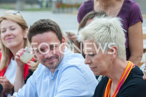  18.09.2018 WARSZAWA<br />SPOTKANIE RAFALA TRZASKOWSKIEGO Z PRZEDSTAWICIELAMI KONGRESU KOBIET<br />N/Z RAFAL TRZASKOWSKI DOROTA WARAKOMSKA<br /> 