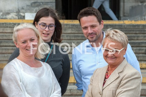  18.09.2018 WARSZAWA<br />SPOTKANIE RAFALA TRZASKOWSKIEGO Z PRZEDSTAWICIELAMI KONGRESU KOBIET<br />N/Z HENRYKA BOCHNIARZ RAFAL TRZASKOWSKI<br /> 