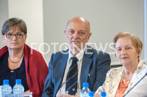  21.09.2018 WARSZAWA<br />KONFERENCJA PROGRAMOWA KRYSTYNY KRZEKOTOWSKIEJ<br />N/Z JOANNA KOWALSKA MAREK LEWANDOWSKI ZOFIA NAKIELSKA<br /> 