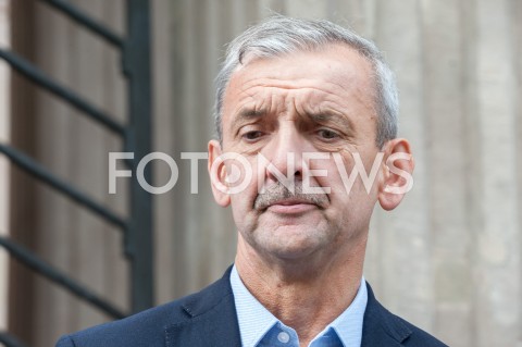  22.09.2018 WARSZAWA<br />PROTEST NAUCZYCIELI I RODZICOW PRZED MINISTERSTWEM EDUKACJI NARODOWEJ<br />N/Z SLAWOMIR BRONIARZ<br /> 