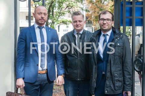  25.09.2018 WARSZAWA<br />PROMOCJA KSIAZKI KOMISJA JAKIEGO CZAS ROZLICZEN<br />N/Z JAKUB STEFANIAK BARTLOMIEJ OPALINSKI ADAM ZIELINSKI<br /> 