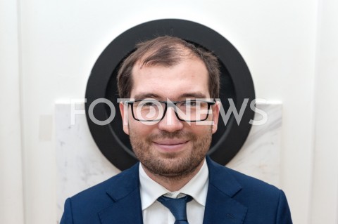  25.09.2018 WARSZAWA<br />PROMOCJA KSIAZKI KOMISJA JAKIEGO CZAS ROZLICZEN<br />N/Z ADAM ZIELINSKI<br /> 