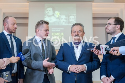  25.09.2018 WARSZAWA<br />PROMOCJA KSIAZKI KOMISJA JAKIEGO CZAS ROZLICZEN<br />N/Z JAKUB STEFANIAK BARTLOMIEJ OPALINSKI ADAM ZIELINSKI MAREK JAKUBIAK<br /> 