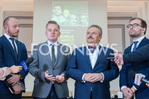  25.09.2018 WARSZAWA<br />PROMOCJA KSIAZKI KOMISJA JAKIEGO CZAS ROZLICZEN<br />N/Z JAKUB STEFANIAK BARTLOMIEJ OPALINSKI ADAM ZIELINSKI MAREK JAKUBIAK<br /> 