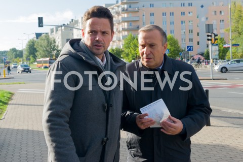  25.09.2018 WARSZAWA<br />KAMPANIA SAMORZADOWA PO W WARSZAWIE<br />N/Z RAFAL TRZASKOWSKI GRZEGORZ SCHETYNA<br /> 