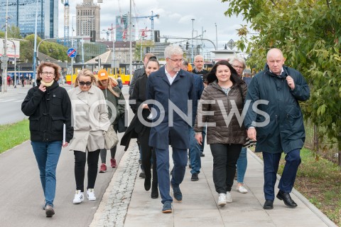  25.09.2018 WARSZAWA<br />START KAMPANII JACKA WOJCIECHOWICZA 18 DZIELNIC W 18 DNI<br />N/Z JACEK WOJCIECHOWICZ GRZEGORZ WYSOCKI DOROTA STEGIENKA ALEKSANDRA SHEYBAL ROSTEK<br /> 
