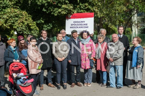  26.09.2018 WARSZAWA<br />
KAMPANIA WYBORCZA JANA SPIEWAKA<br />
N/Z JAN SPIEWAK PAULINA PIECHNA WIECKIEWICZ SEBASTIAN LISZKA MACIEJ BOROWSKI KONKIEWICZ ANITA MIKULICZ<br />
 