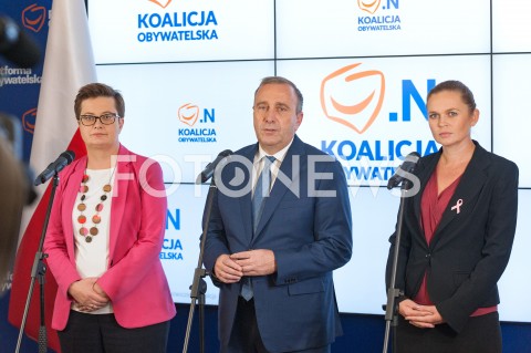  26.09.2018 WARSZAWA<br />KONFERENCJA KOALICJI OBYWATELSKIEJ NA TEMAT WYGRANEGO PROCESU W TRYBIE WYBORCZYM Z PREMIEREM MATEUSZEM MORAWIECKIM<br />N/Z KATARZYNA LUBNAUER GRZEGORZ SCHETYNA BARBARA NOWACKA<br /> 