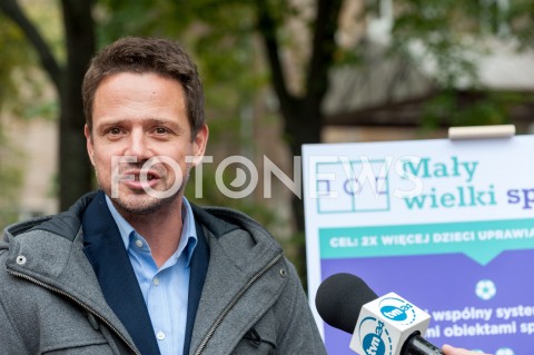 Briefing kandydata na prezydenta Warszawy Rafała Trzaskowskiego w Warszawie