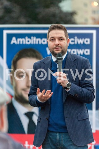  27.09.2018 WARSZAWA<br />SPOTKANIE PATRYKA JAKIEGO Z MIESZKANCAMI BRODNA<br />N/Z PATRYK JAKI<br /> 