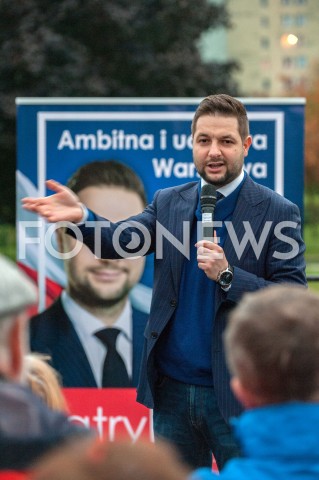  27.09.2018 WARSZAWA<br />SPOTKANIE PATRYKA JAKIEGO Z MIESZKANCAMI BRODNA<br />N/Z PATRYK JAKI<br /> 