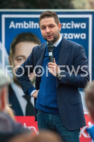  27.09.2018 WARSZAWA<br />SPOTKANIE PATRYKA JAKIEGO Z MIESZKANCAMI BRODNA<br />N/Z PATRYK JAKI<br /> 