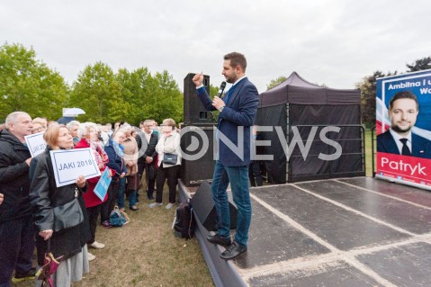  27.09.2018 WARSZAWA<br />SPOTKANIE PATRYKA JAKIEGO Z MIESZKANCAMI BRODNA<br />N/Z PATRYK JAKI<br /> 