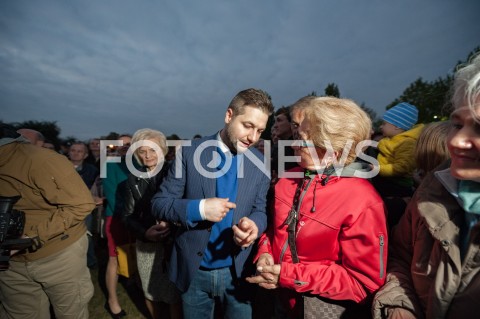  27.09.2018 WARSZAWA<br />SPOTKANIE PATRYKA JAKIEGO Z MIESZKANCAMI BRODNA<br />N/Z PATRYK JAKI<br /> 
