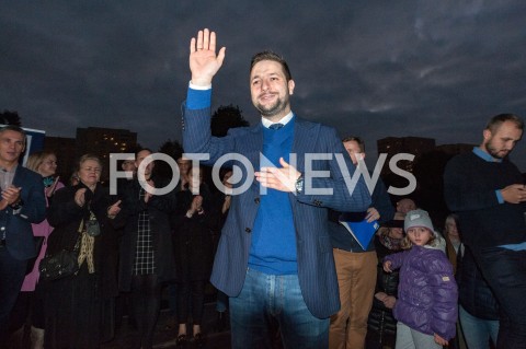  27.09.2018 WARSZAWA<br />SPOTKANIE PATRYKA JAKIEGO Z MIESZKANCAMI BRODNA<br />N/Z PATRYK JAKI<br /> 