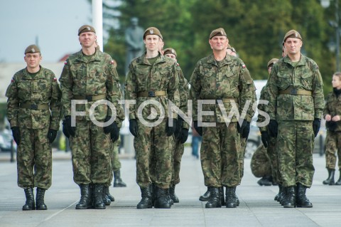  27.09.2018 WARSZAWA<br />
PIERWSZE CENTRALNE OBCHODY SWIETA WOJSKA OBRONY TERYTORIALNEJ<br />
N/Z ZOLNIERZE WOT<br />
 
