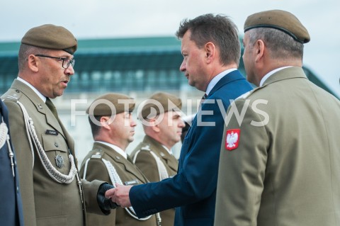  27.09.2018 WARSZAWA<br />
PIERWSZE CENTRALNE OBCHODY SWIETA WOJSKA OBRONY TERYTORIALNEJ<br />
N/Z MARIUSZ BLASZCZAK PODPULKOWNIK PPLK ARTUR CHAPSKI<br />
 