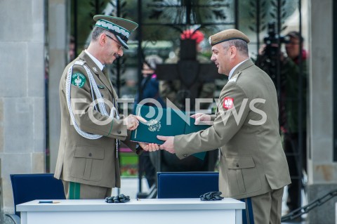  27.09.2018 WARSZAWA<br />PIERWSZE CENTRALNE OBCHODY SWIETA WOJSKA OBRONY TERYTORIALNEJ<br />N/Z WIESLAW KUKULA TOMASZ PRAGA ( KOMENDANT GLOWNY STRAZY GRANICZNEJ )<br /> 